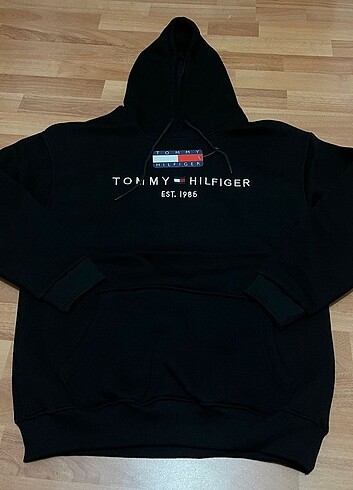 TOMMY HİLFİGER KAPÜŞONLU SWEATSHİRT 