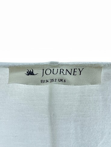34 Beden beyaz Renk Journey Bluz %70 İndirimli.