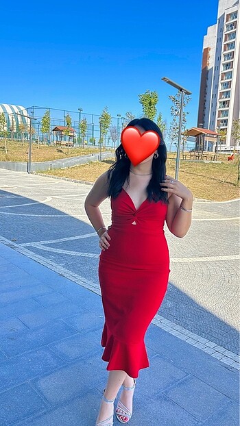 m Beden kırmızı Renk kırmızı elbise