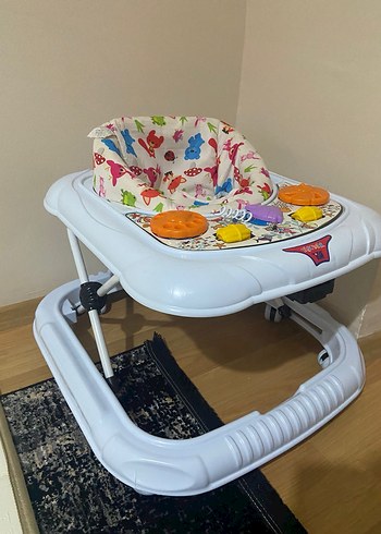 Çok Renkli Bebek Yürüteci