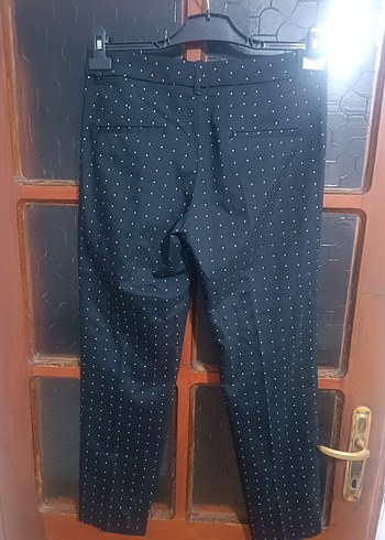 Düğmeli Siyah Puantiyeli Kumaş Kadın Pantolon - Görsel 4