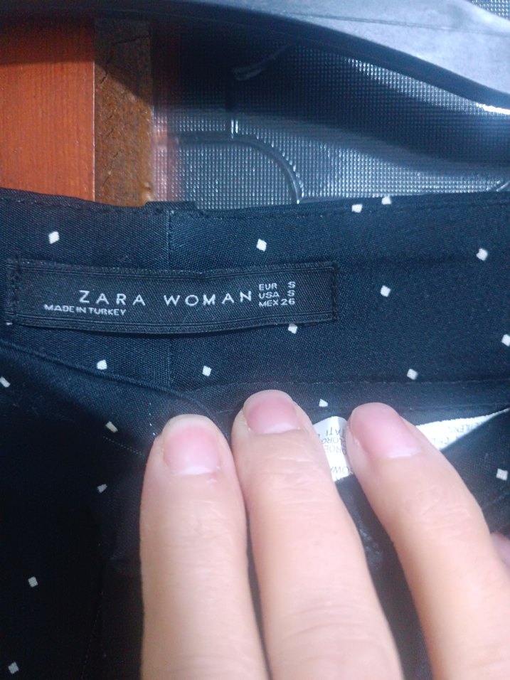 Düğmeli Siyah Puantiyeli Kumaş Kadın Pantolon - Görsel 3