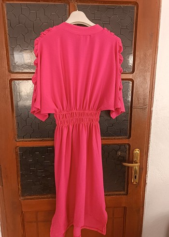 Pembe Düğmeli Uzun Kadın Elbise - Görsel 6