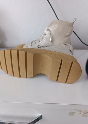 Bej Bağcıklı Kadın Günlük Dolgu Topuk Bot - Görsel 7