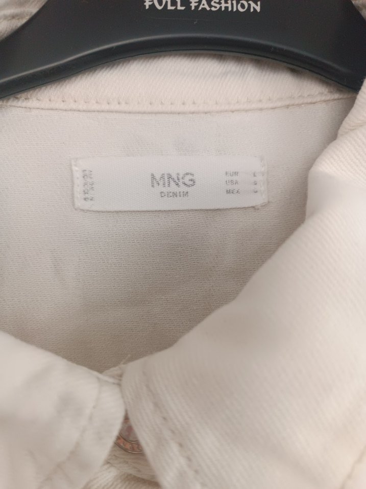 Düğmeli Beyaz Keten Kadın Gömlek - Görsel 3