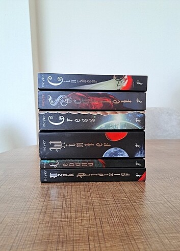 Ay Günlükleri serisi 6 kitap set 