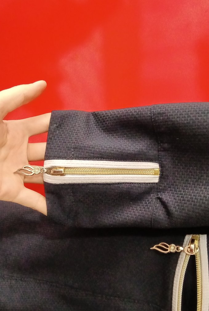 ~~ Lacivert Uzun Perdusü ~
#bayangiyim _#kadıngiyim_ #pardesü_~ - Görsel 4