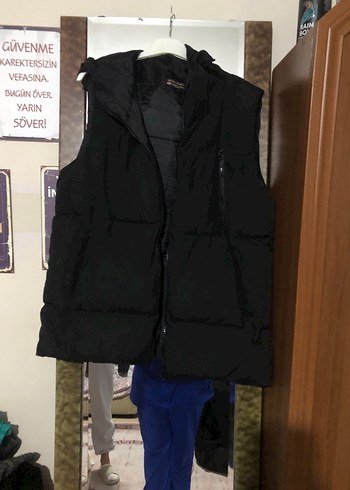 Siyah Kapüşonlu Fermuarlı Erkek Yelek
