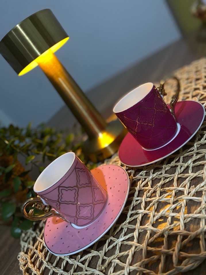 Pembe Desenli 2'li Kahve Fincanı ve Tabağı - Görsel 3