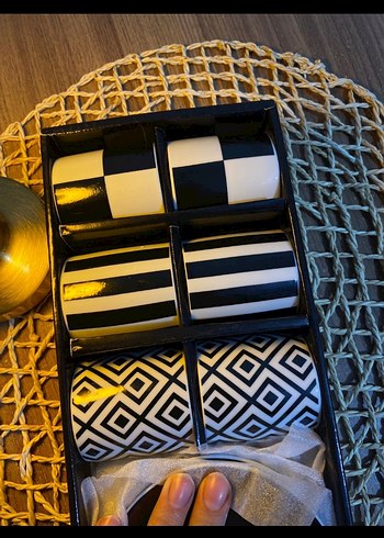 Siyah Beyaz Desenli Kahve Fincanı Seti - Görsel 2