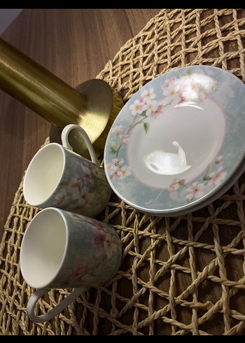 Pastel Desenli Beyaz Kahve Fincanı ve Tabağı Seti - Görsel 3