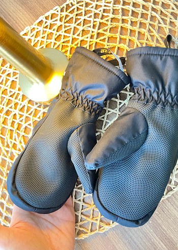 Siyah Erkek Çocuk Eldiveni Velcro - Görsel 3