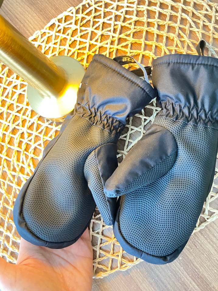 Siyah Erkek Çocuk Eldiveni Velcro - Görsel 3