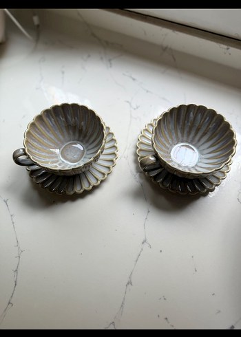 English Home Bej Renkli fiore model Fincan ve Tabak Seti