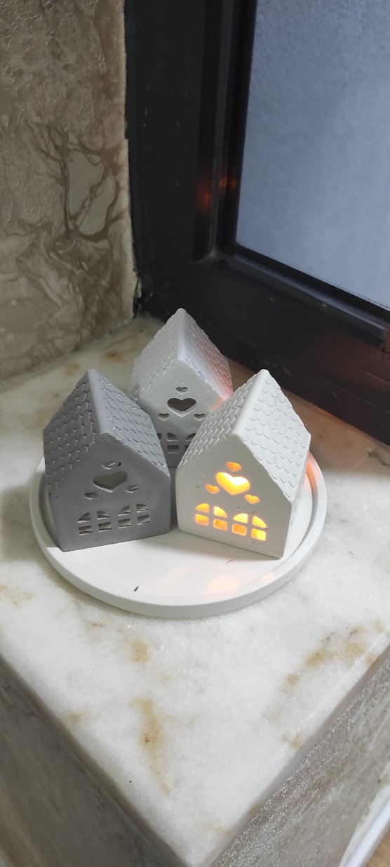 Kalp Desenli Beyaz Mumluk Ev Şekli - Görsel 3