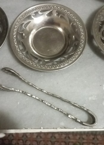 Parlak Gümüş Altı Tabak ve Maşa Seti - Görsel 2