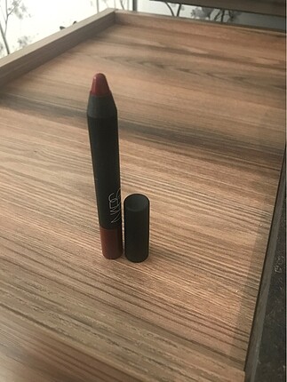 Nars Spike velvet matte lip pencil