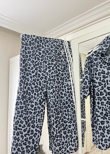 Gri Transparan Detaylı Midi Hamile Tulum - Görsel 5