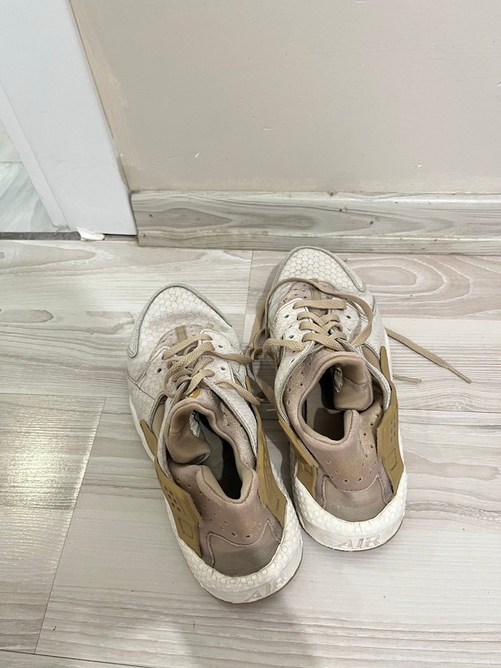 Bej Yılan Desenli Bağcıklı Kadın Spor Ayakkabı - Görsel 3