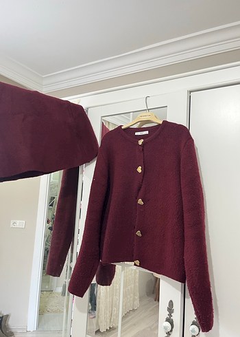 Bordo etekli takım - Görsel 3