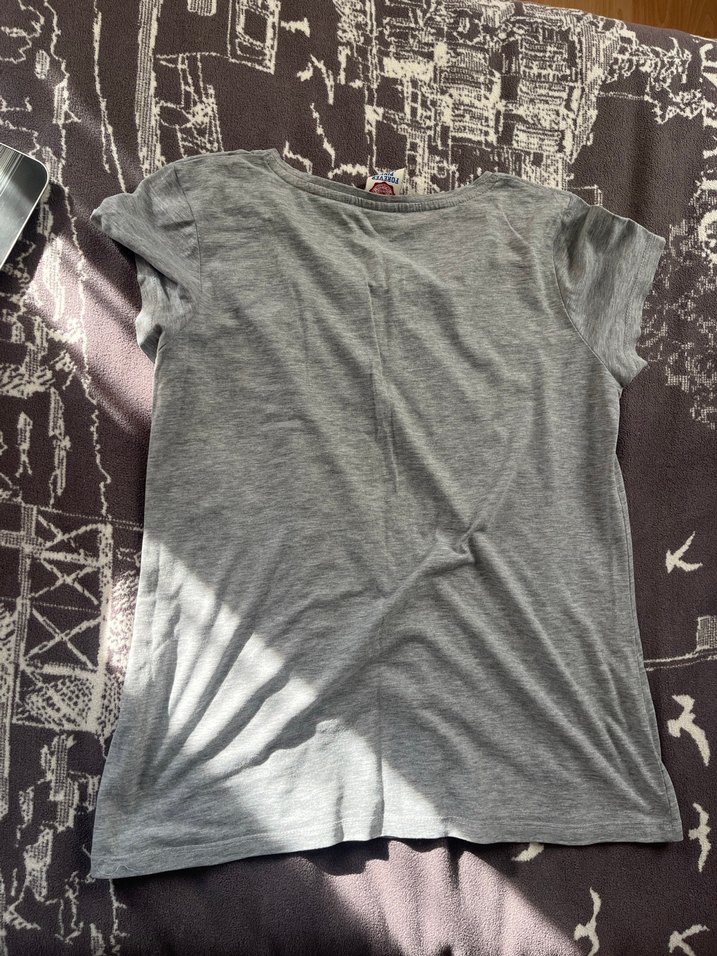 Gri Kadın Baskılı Kısa Kollu Tişört - Görsel 3