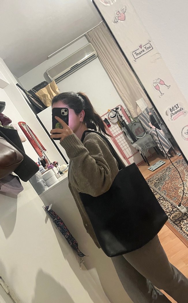 Siyah çanta - Görsel 3