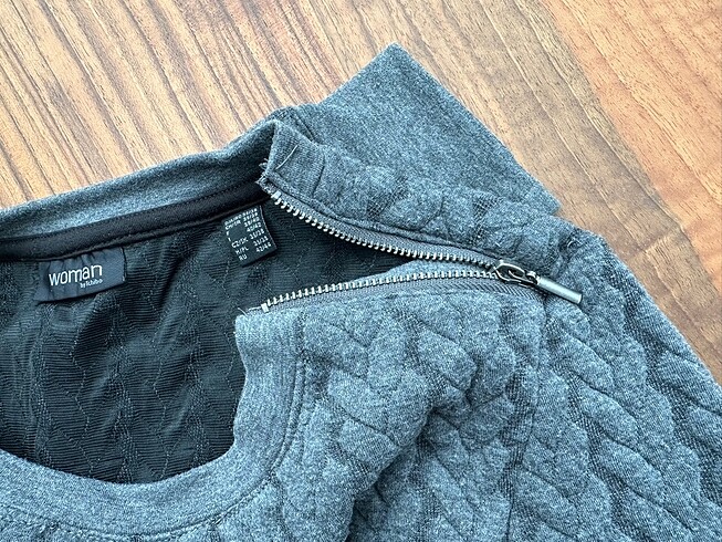 36 Beden Tchibo Omzu Fermuarlı Kadın Sweatshirt