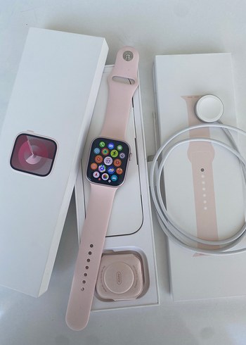 Sıfıra yakın Apple Watch Series 9 45mm Pembe Akıllı Saat