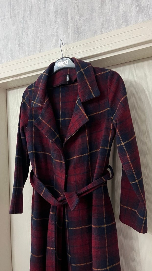 Bordo Kareli Beli Kuşaklı Midi Kadın Kaban - Görsel 3