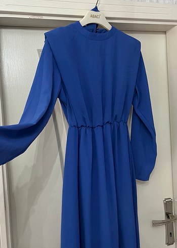 Mavi Kemerli Uzun Kadın Elbise - Görsel 5