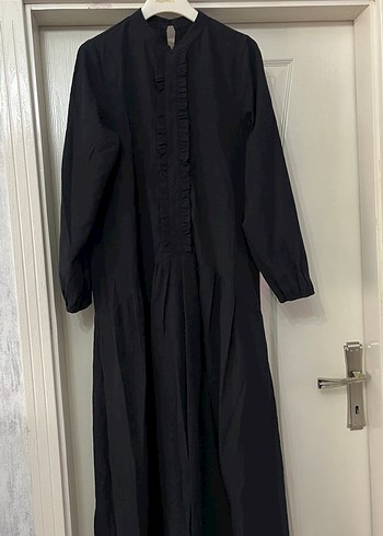 Uzun Siyah Keten Fırfırlı Elbise - Görsel 3