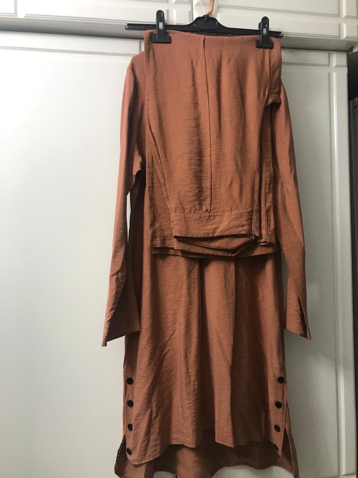 Düğmeli Kahverengi Kadın Keten Takım - Görsel 3