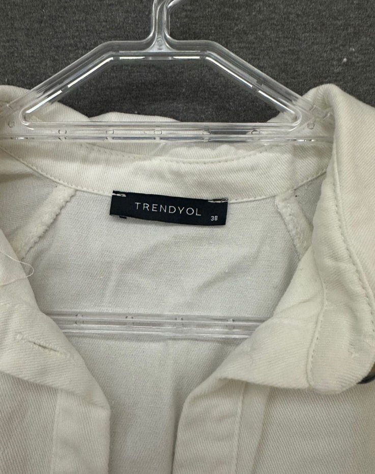 Beyaz V Yaka Mini Tulum M - Görsel 3