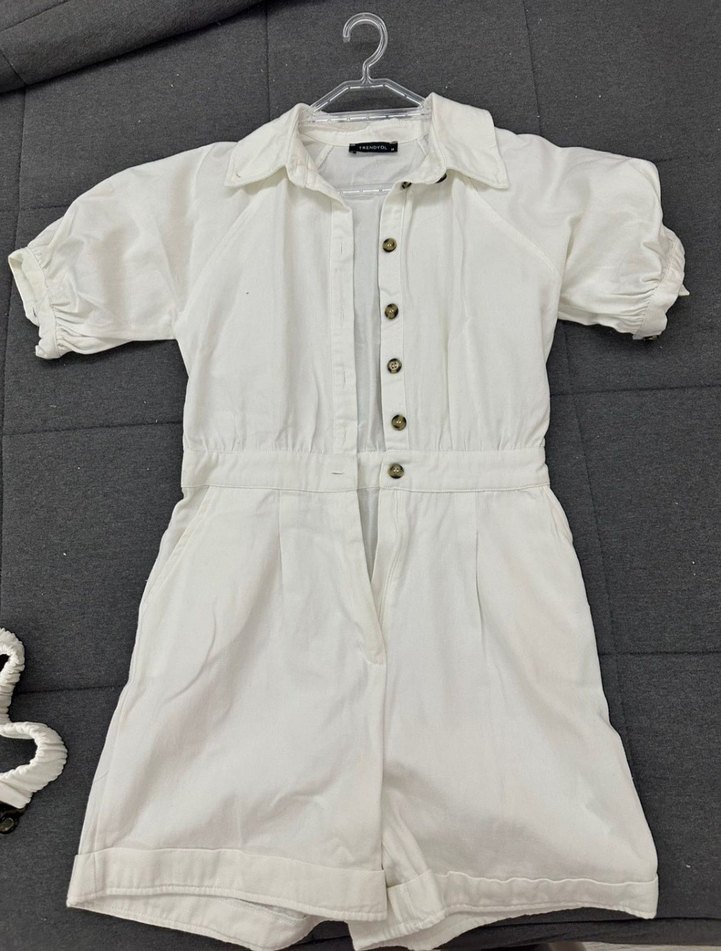 Beyaz V Yaka Mini Tulum M - Görsel 4