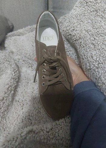 İNCİ marka Bej Süet Platform Topuklu Kadın Spor Ayakkabı - Görsel 3