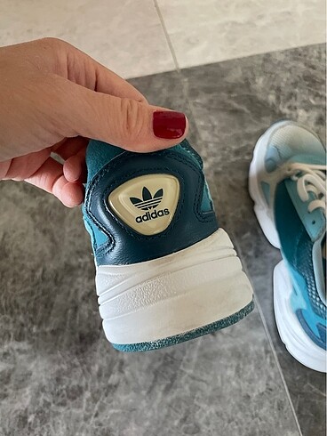 36,5 Beden mavi Renk Adidas Torsion modeli Mavi