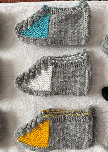 Renkli Örgü  Patikleri - Görsel 3