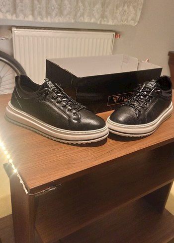 BTM Originals Outwear Siyah Deri Görünümlü Sneaker - 40 Numara - Görsel 2