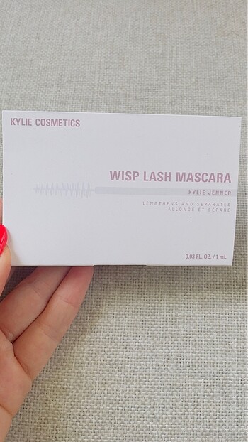 Beden Kylie Mini Wisp Lash Mascara