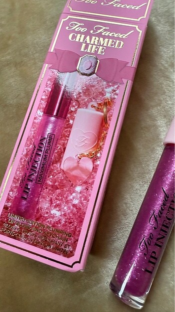  Beden Too Faced Lip Injection