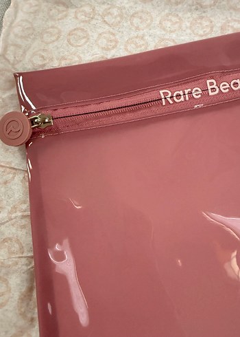 Rare Beauty Makyaj Çantası - Görsel 2