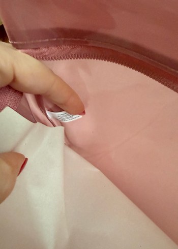 Rare Beauty Makyaj Çantası - Görsel 4