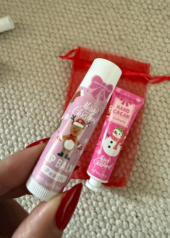 Sakura El Kremi ve Dudak Balmı Seti - Görsel 3