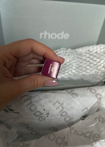Rhode Parlak Mor Dudak Parlatıcısı - Görsel 2
