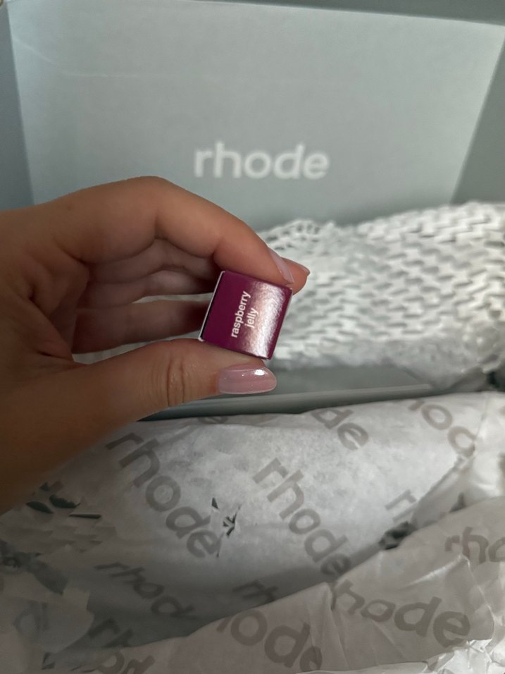 Rhode Parlak Mor Dudak Parlatıcısı - Görsel 2