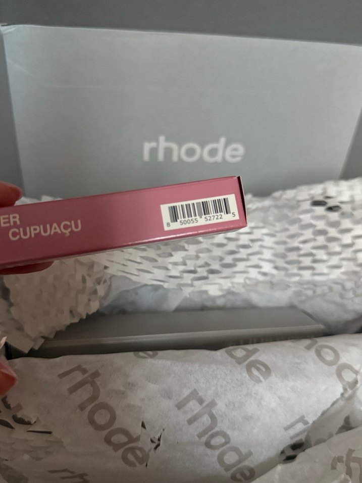 Rhode Pastel Pembe Dudak Balsamı - Görsel 3