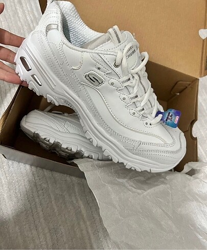 39 Beden Skechers D'Lites