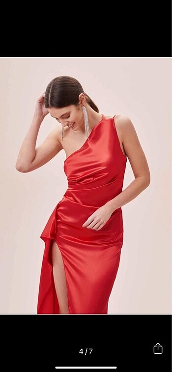 s Beden kırmızı Renk Oleg Cassini kırmızı saten elbise