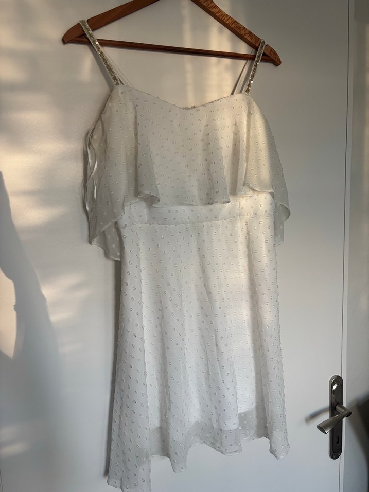 Düşük kollu Beyaz Mini Mezuniyet Elbisesi - Görsel 4