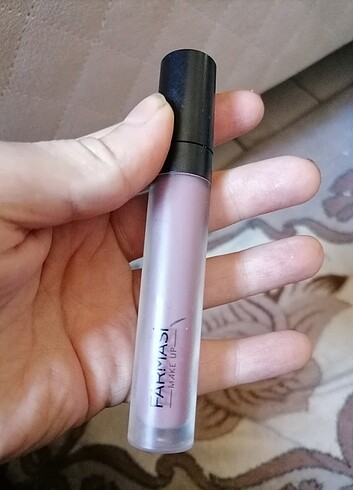Farmasi Nude renkli ruj